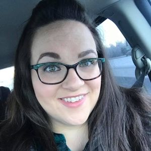 Meet your Posher, Laureen